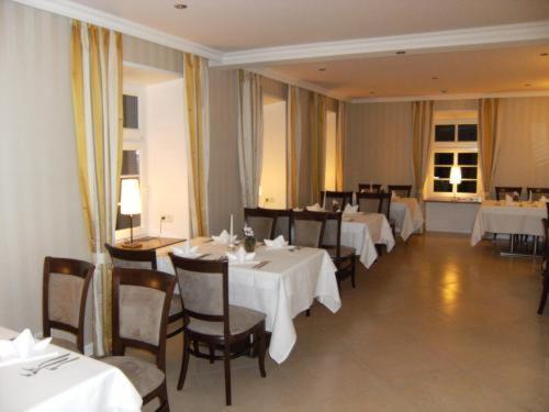 Hotel Restaurant Oelmuehle Ландштуль Экстерьер фото